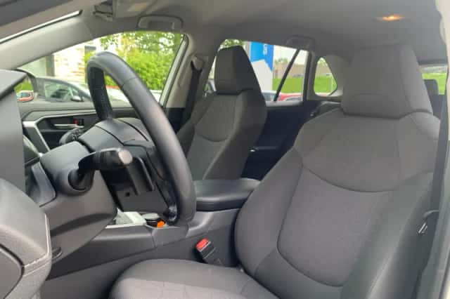 Toyota RAV4 (2019) thumbnail 26