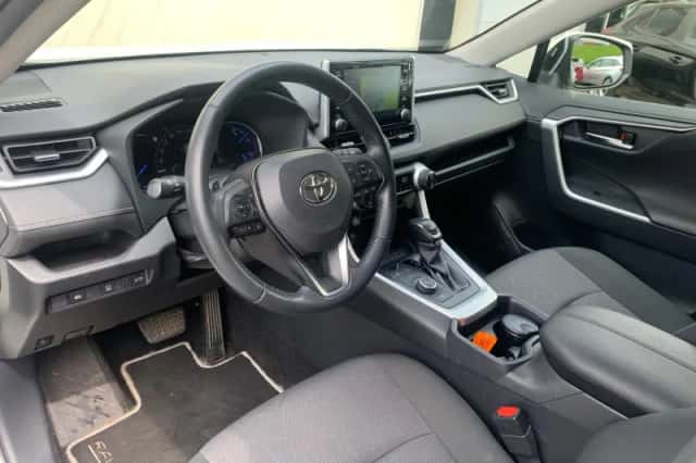 Toyota RAV4 (2019) thumbnail 8