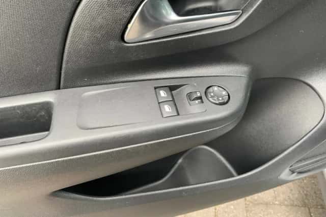 Opel Corsa (2020) thumbnail 9
