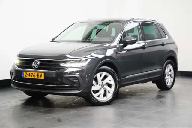 Volkswagen Tiguan (2022) thumbnail 1