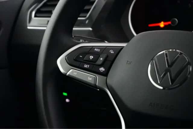 Volkswagen Tiguan (2022) thumbnail 7