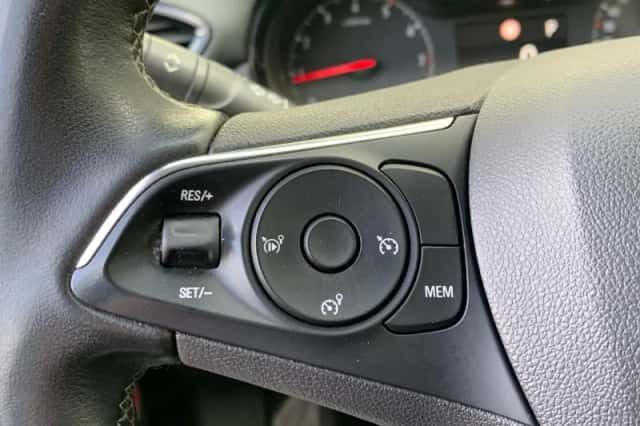 Opel Crossland (2021) thumbnail 12