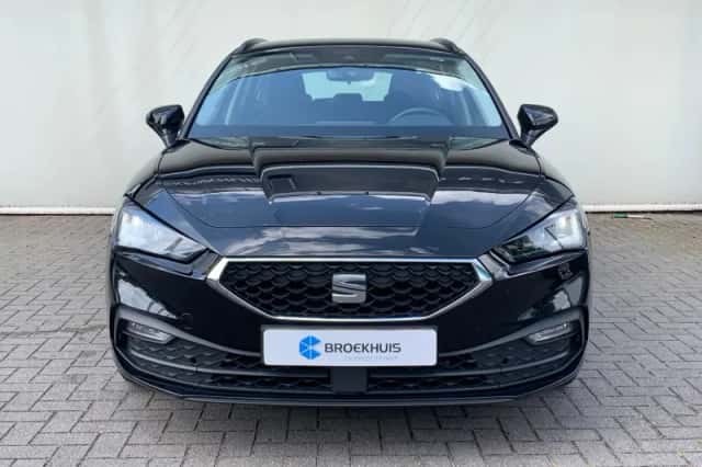 SEAT Leon Sportstourer (2023) thumbnail 2