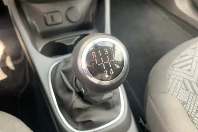 Opel Corsa (2018) thumbnail 24