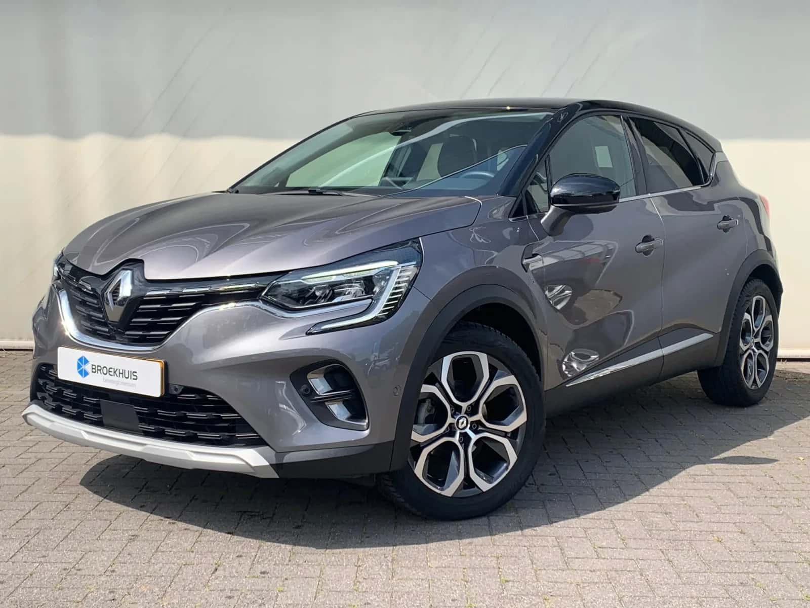 Renault Captur (2023) — foto 1