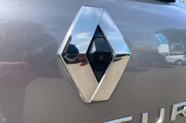 Renault Captur (2023) thumbnail 37