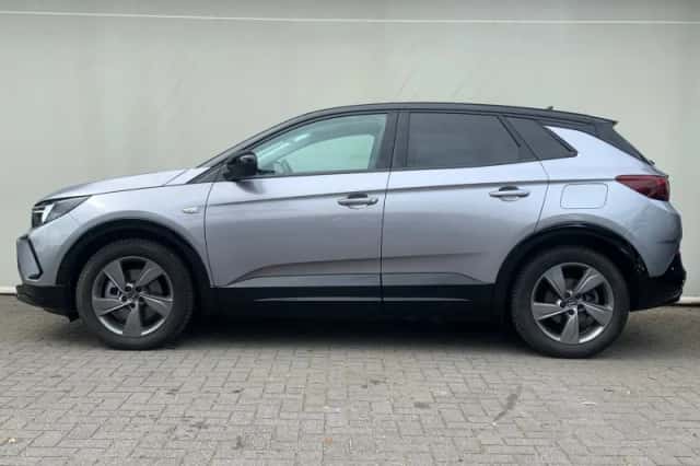 Opel Grandland (2023) thumbnail 4