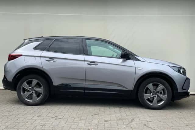 Opel Grandland (2023) thumbnail 6