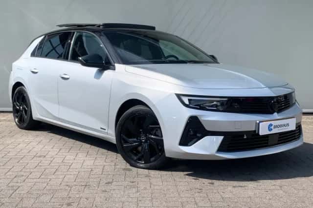 Opel Astra (2023) thumbnail 3