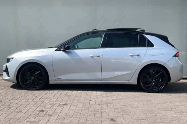 Opel Astra (2023) thumbnail 4