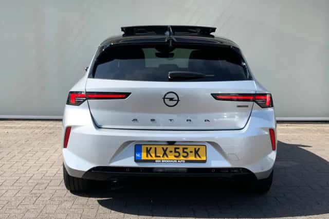 Opel Astra (2023) thumbnail 5