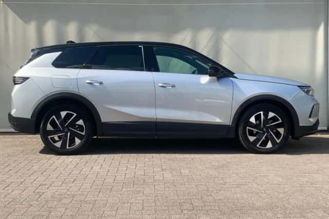 Opel Grandland (2025) thumbnail 6