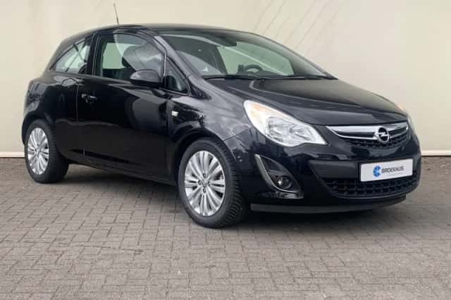 Opel Corsa (2011) thumbnail 3