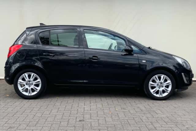 Opel Corsa (2014) thumbnail 6
