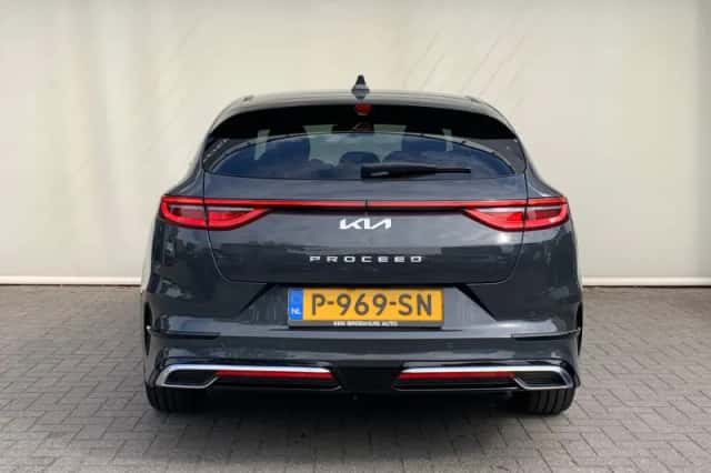 Kia Proceed (2022) thumbnail 5