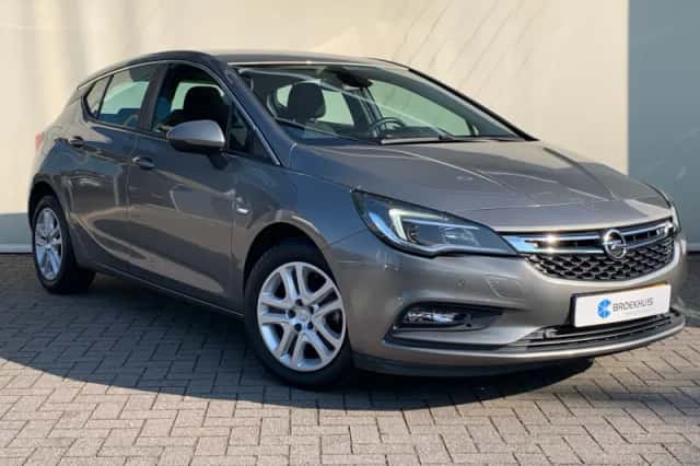 Opel Astra (2017) thumbnail 3