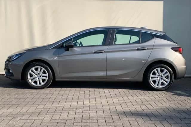 Opel Astra (2017) thumbnail 4
