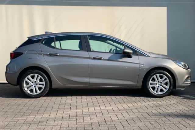 Opel Astra (2017) thumbnail 6
