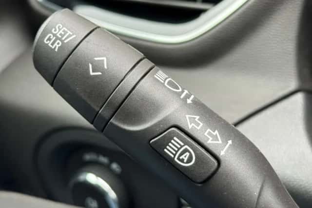 Opel Grandland X (2020) thumbnail 25