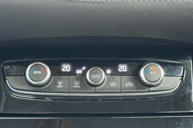 Opel Grandland X (2020) thumbnail 35