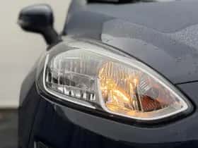 Ford Fiesta (2020) thumbnail 3