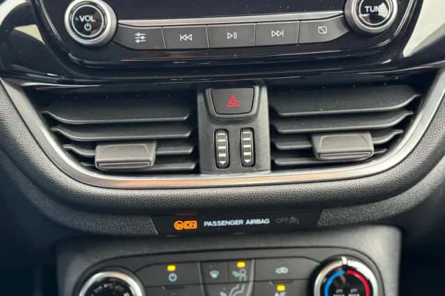 Ford Fiesta (2020) thumbnail 31