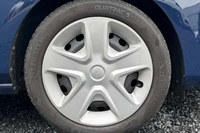 Ford Fiesta (2020) thumbnail 8