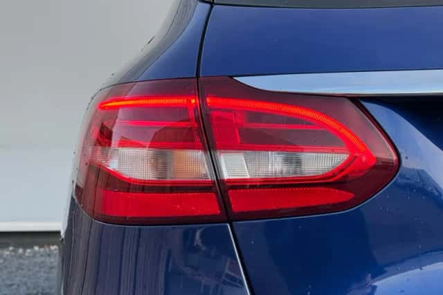 Mercedes-Benz C-Klasse (2015) thumbnail 13