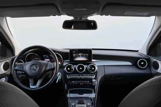 Mercedes-Benz C-Klasse (2015) thumbnail 21