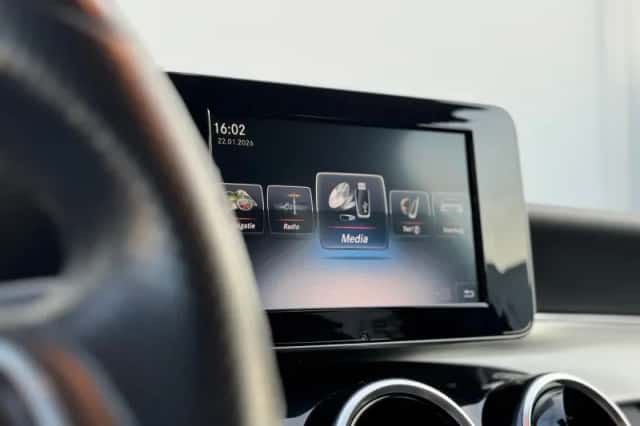 Mercedes-Benz C-Klasse (2015) thumbnail 34