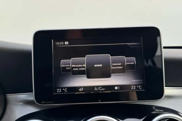 Mercedes-Benz C-Klasse (2015) thumbnail 37