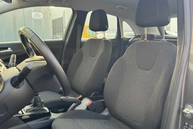 Opel Crossland X (2020) thumbnail 20