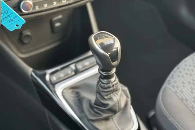 Opel Crossland X (2020) thumbnail 30