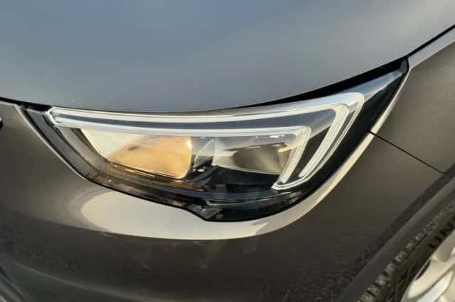 Opel Crossland X (2020) thumbnail 4