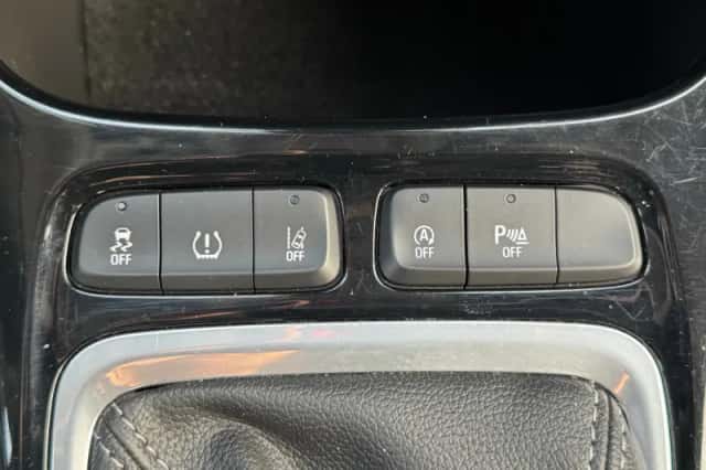 Opel Crossland X (2020) thumbnail 32