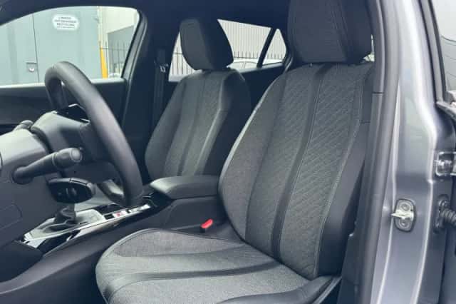 Peugeot 2008 (2025) thumbnail 17