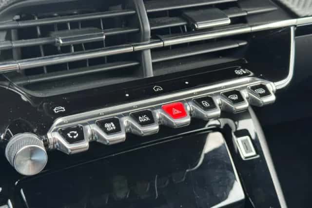 Peugeot 2008 (2025) thumbnail 31