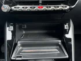 Peugeot 2008 (2025) thumbnail 32