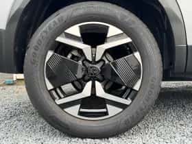 Peugeot 2008 (2025) thumbnail 8