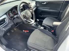Kia Stonic (2021) thumbnail 20