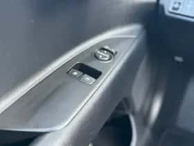 Kia Stonic (2021) thumbnail 27