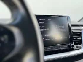 Kia Stonic (2021) thumbnail 31