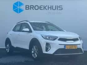 Kia Stonic (2021) thumbnail 5