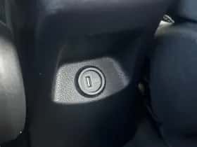Kia Stonic (2021) thumbnail 44