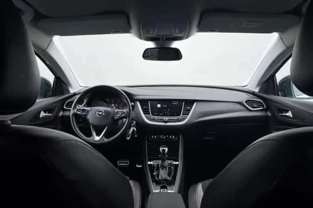 Opel Grandland X (2019) thumbnail 18