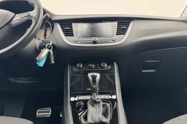 Opel Grandland X (2019) thumbnail 24