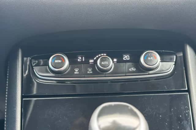 Opel Grandland X (2019) thumbnail 33