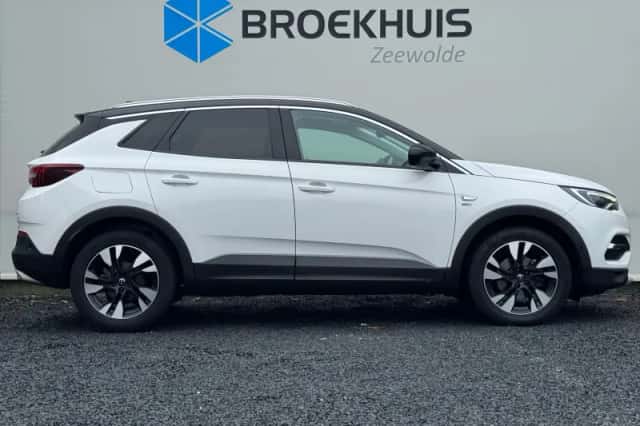 Opel Grandland X (2019) thumbnail 8