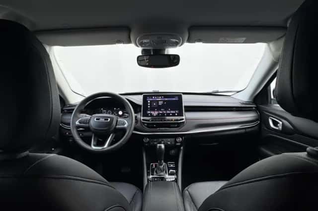 Jeep Compass (2024) thumbnail 19