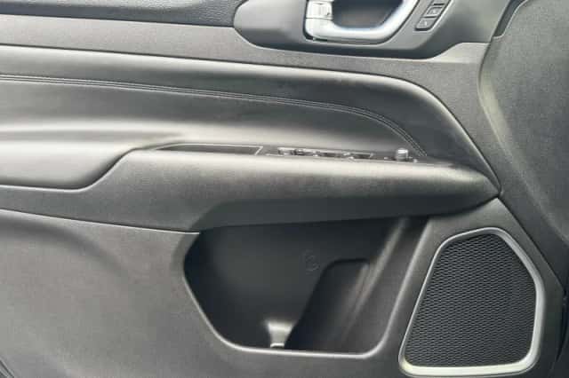 Jeep Compass (2024) thumbnail 24